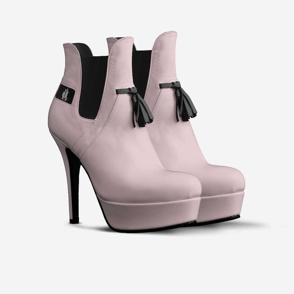 Heels - Picture 2 of 5